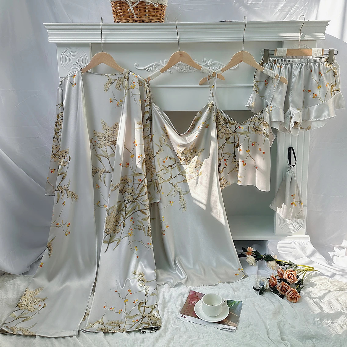 5-piece floral printed pajama set with long sleeved robe Cami dress Cami top and pleated hem shorts for womens casual wear 241112