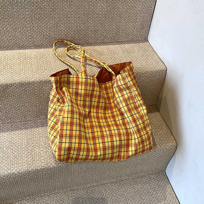 Korean leopard print shoulder bag for women, fashionable and lazy style canvas bag, autumn and winter casual large capacity commuting tote bag