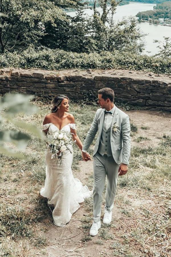 Graceful Lace Mermaid Wedding Dresses 2024 Summer New Sexy Sweetheart Off Shoulder Appliques Lace Backless Bridal Gowns Plus Size Robes BC18590