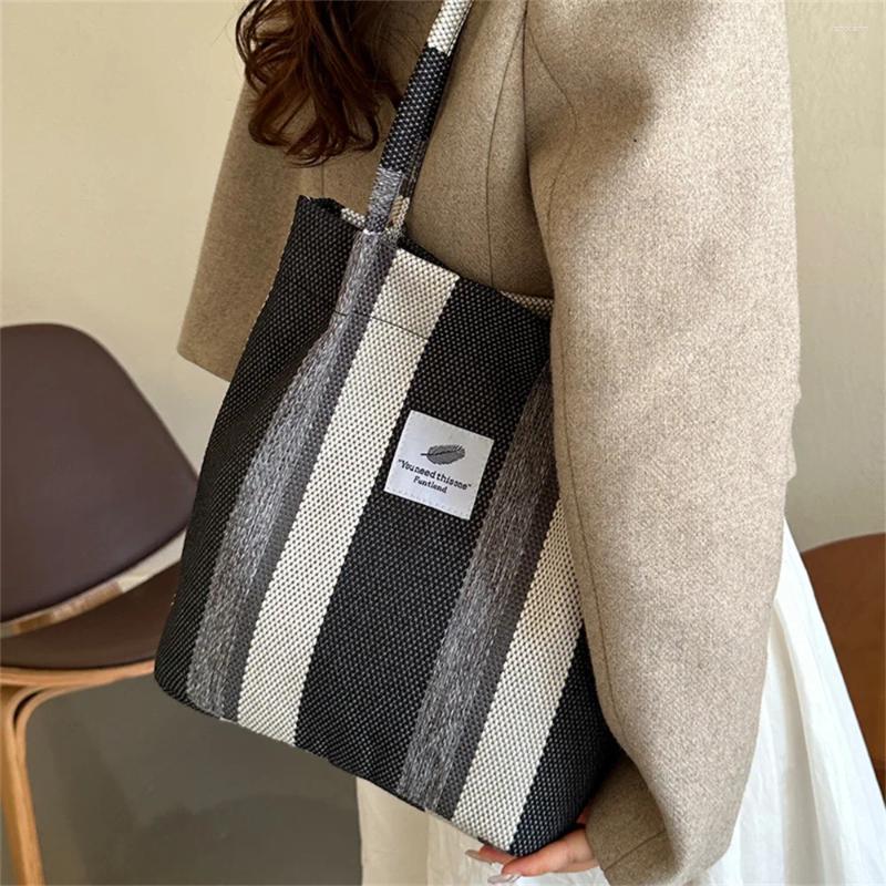 Free Shipping Shoulder Bags Summer For Woman 2024 Stripe Designer Crossbody Shopper Storage Women Casual Canvas Commuter Handbag Designer Bag Luxury B