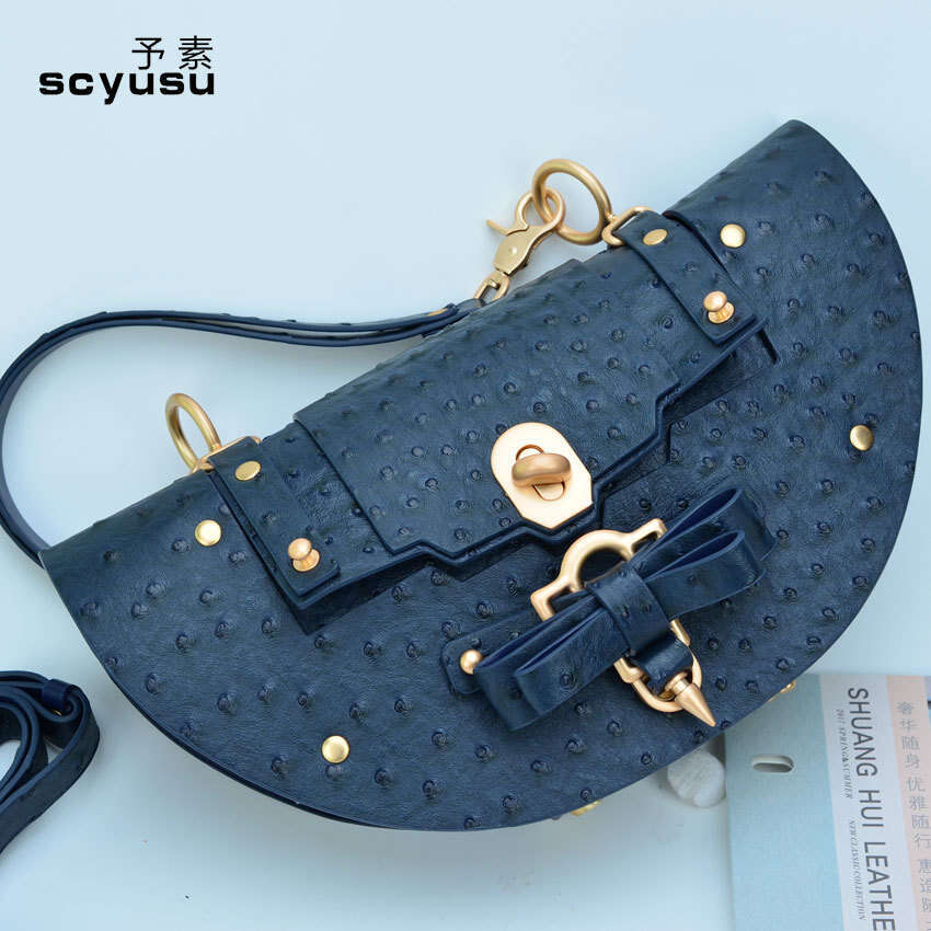 Designer Bag 2024 New Women's Bag Ostrich Pattern Half Round Handbags Bow Tie Rivet Lock Buckle Female Shoulder Pocket Small Crossbody Purses