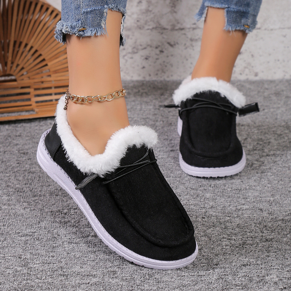 plus size 2024 winter new item european and american lace up woolen mouth snow boots for women with plush insulation plus plus plus size cotton shoes 