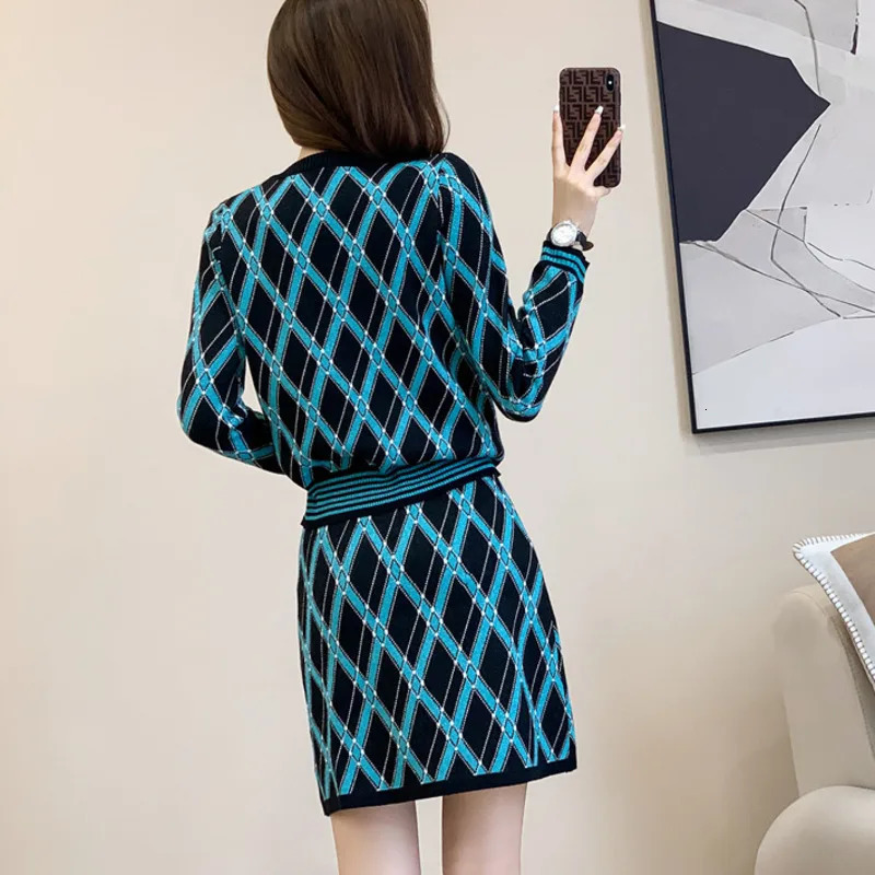 Home>Products>Womens Knitted Cardigans>Short sleeved Cardigans>Two piece Set Retro Office Two piece Set 241112