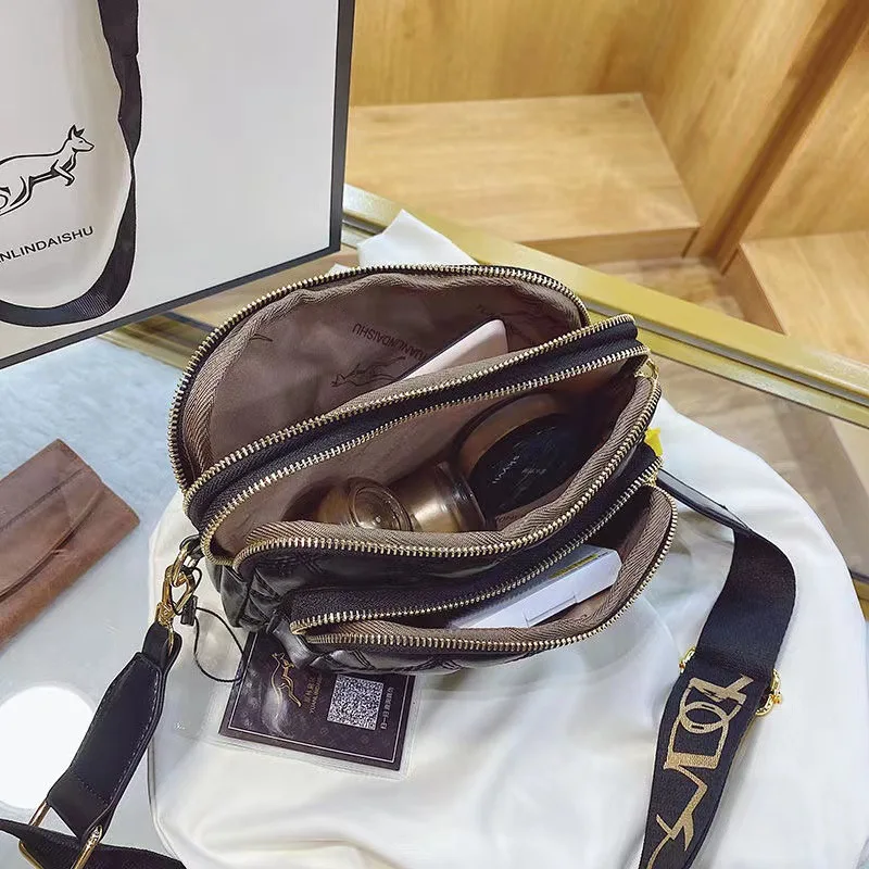 2023 Small Lingge Women's Bag New Trend Ins Small Fragrant Style Shoulder Bag Niche Handbag Three-layer Casual Crossbody Bag