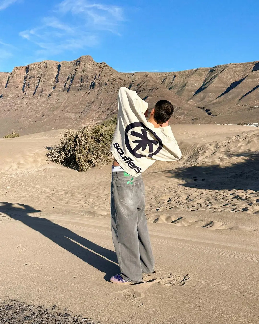 Harajuku high-quality casual graphic T-shirt Gothic oversized clothing Y2k top autumn long sleeved street clothing Gothic mens clothing 241112