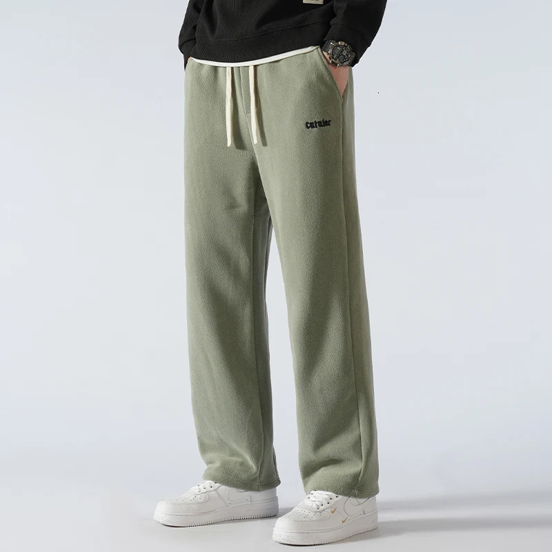 Winter Thick Fleece Warm Sweatpants Men Thickened Wide-Leg Straight Loose Track Pants Male Casual Thermal Velvet Trousers 241112
