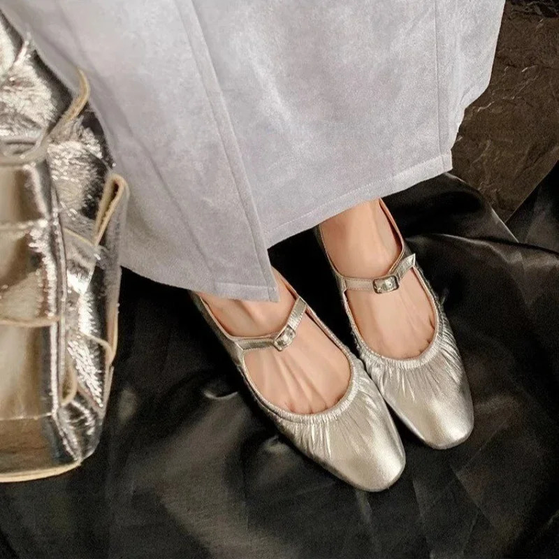 Wrinkle Fashion Ballet Apartment Womens Leather Shoes Womens Casual Buckle Silver Apartment Golden Square Toes 2024 Spring Womens Shoes 241111