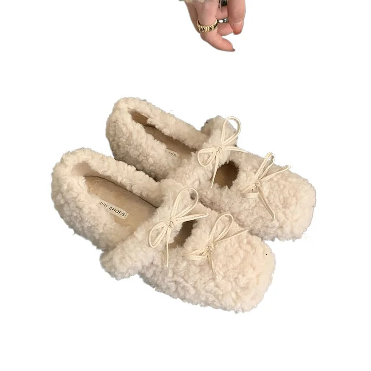 Autumn and winter womens apartment low boots casual womens sports shoes slide on Loafers fur round toe shallow mouth boat slide on Teddy shoes 241111