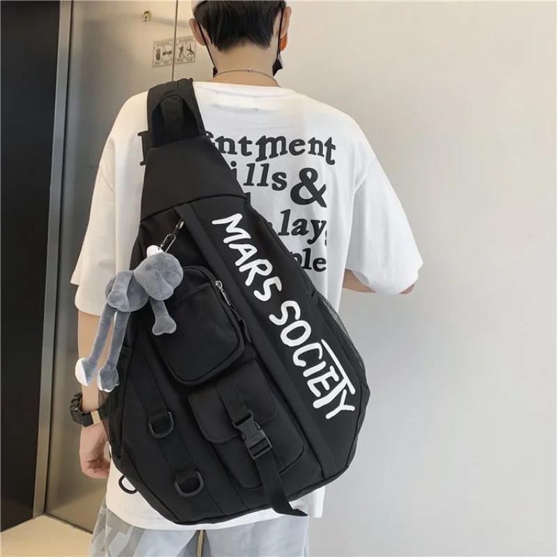 Mens Korean Trend Messenger Shoulder Bag Sports Travel Large Capacity Backpack Female Students Crossbody Chest Casual bolso 241111