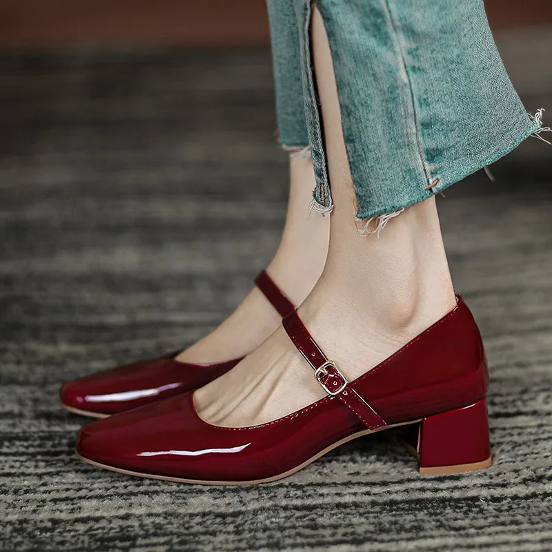 Plus Size 41 Women Mary Jane Shoes Square Toe Pumps Patent Leather Dress Shoes Office Ladies Shoes Mid Heels Wine Red Shoes 241112