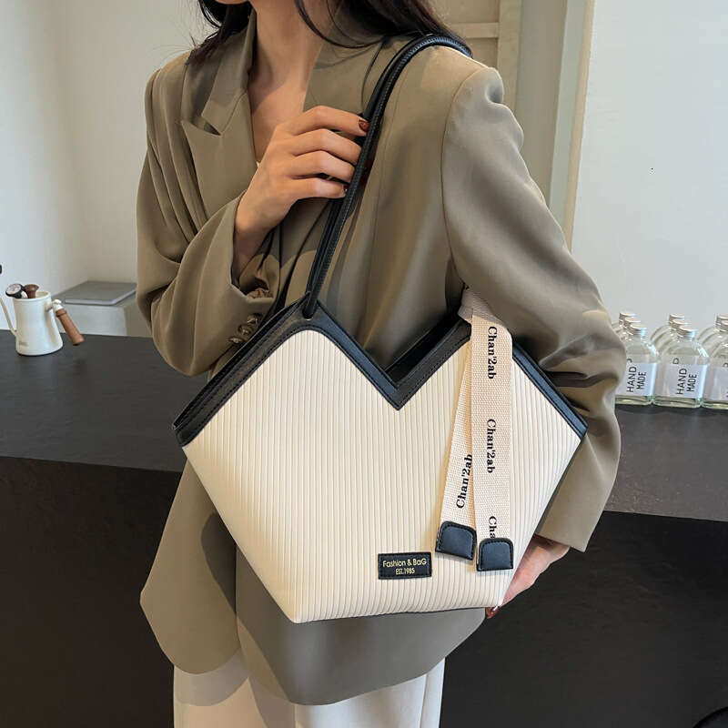 Women bag best quality 2024 new texture autumn and winter shoulder women's large capacity commuting fashionable versatile tote bags