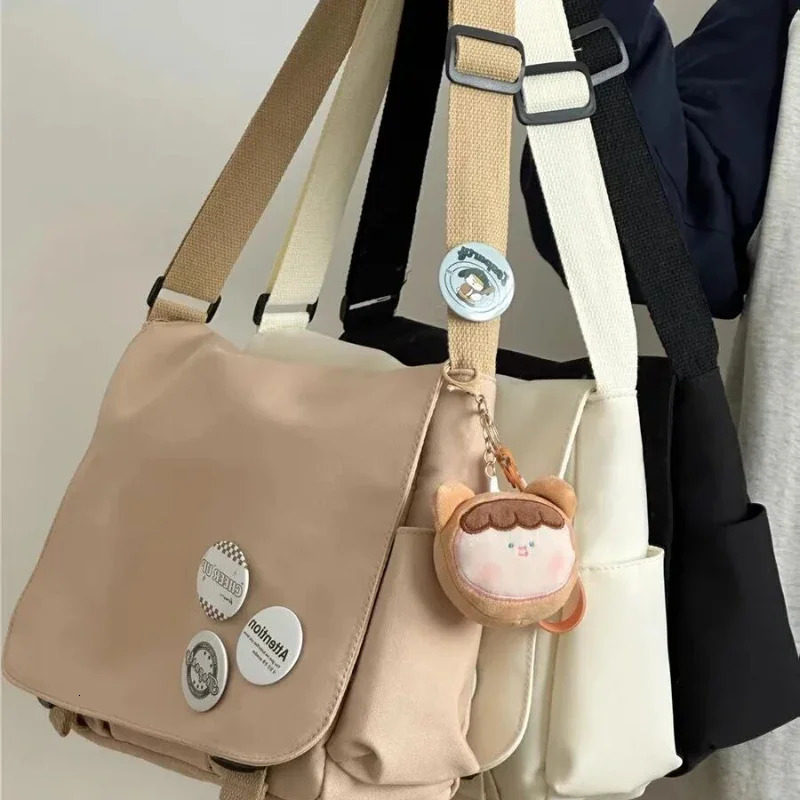 Japanese Casual Nylon Bag Women Simple Messenger Collage Student School Book Bags Big Crossbody For Bolso Mujer 241111