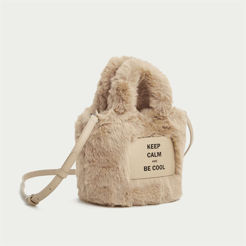 Woolen 2024 autumn and winter new fashion plush bucket woolen high-grade texture handbag diagonal bag