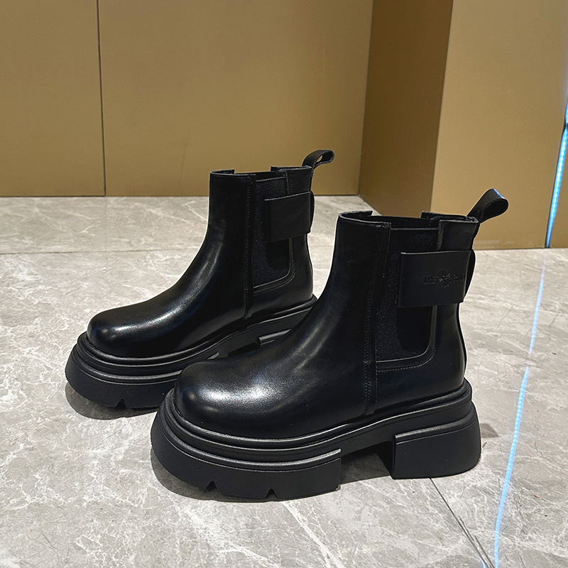 Designer Women's British Style Autumn Thick Soled Fashionable Short Boots The new versatile trend Thick-soled cigarette boots Martin boots 85