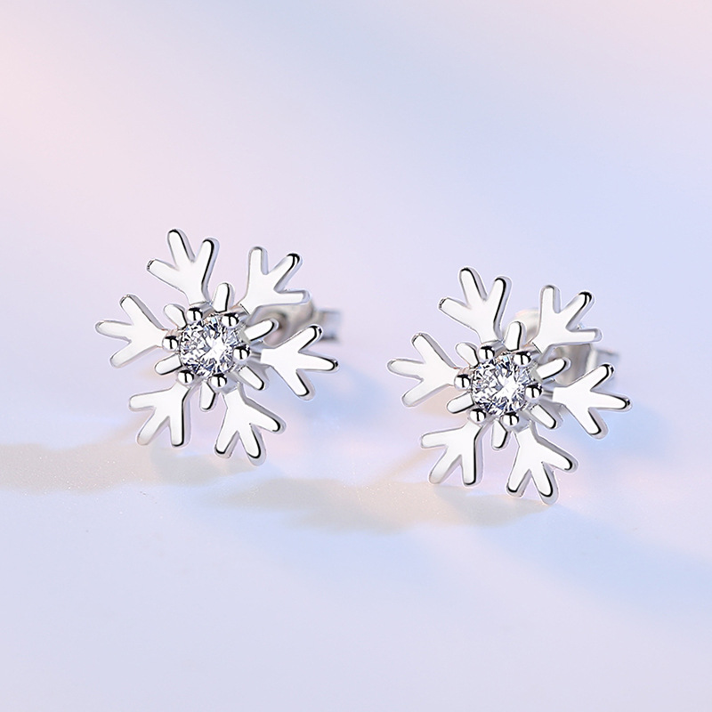 Earrings Snowflake Inlaid Zircon Small Fresh Earrings Women Christmas New Year Diamond Stud Earrings 925 Sterling Silver Crystal Stud