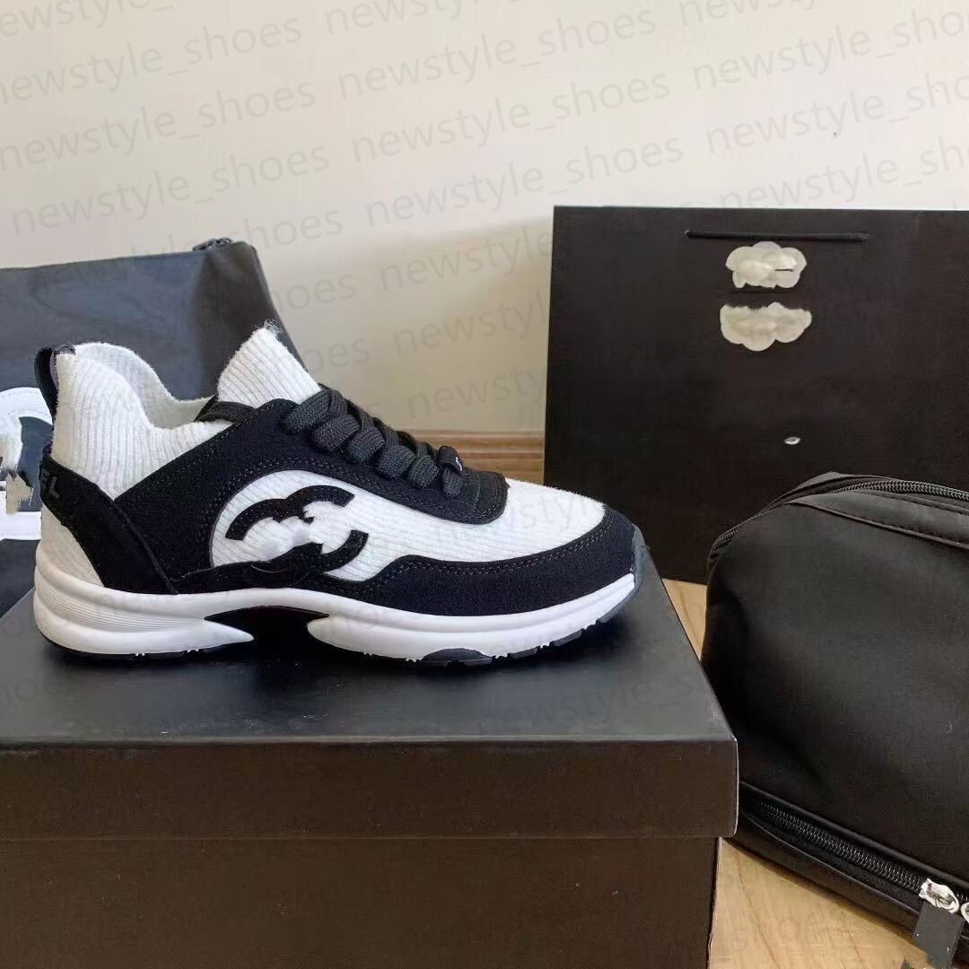 Designer Luxury Women Casual Outdoor running Shoes Reflective Sneakers Vintage Suede Leather Trainers Fashion derma Casual shoes rg4