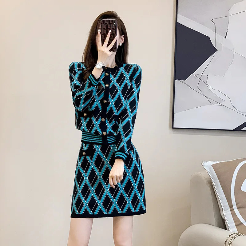 Home>Products>Womens Knitted Cardigans>Short sleeved Cardigans>Two piece Set Retro Office Two piece Set 241112