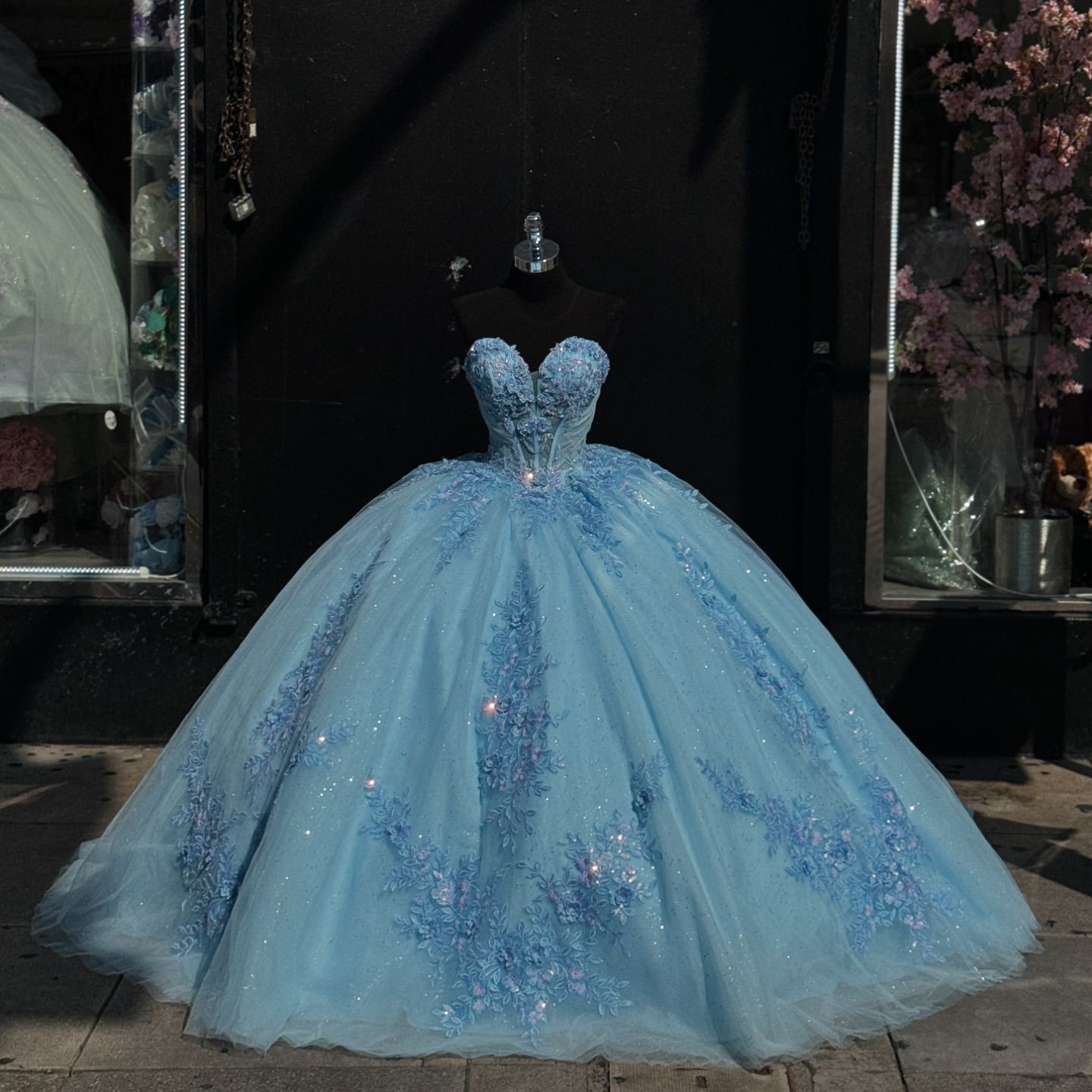 Fabulous baby blue princess Dresses sequins appliqued sweetheart ball gown evening dress sparkly Quinceanera Sweet 15 Masquerade Dress