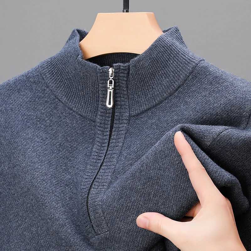 Pure wool sweater for autumn and winter mens standing collar suitable for young and middle-aged people wearing a half turtle neck zipper sweater at th