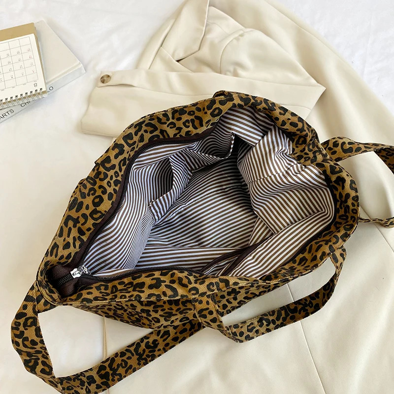 Large canvas Leopard Y2K Korean fashion travel shopping bag womens travel handbag 241111