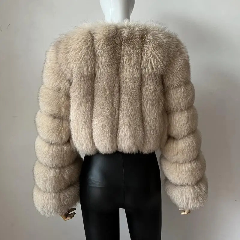 Short Style Real Fox Fur Coat Winter Woman Natural Warm Fashion 241112