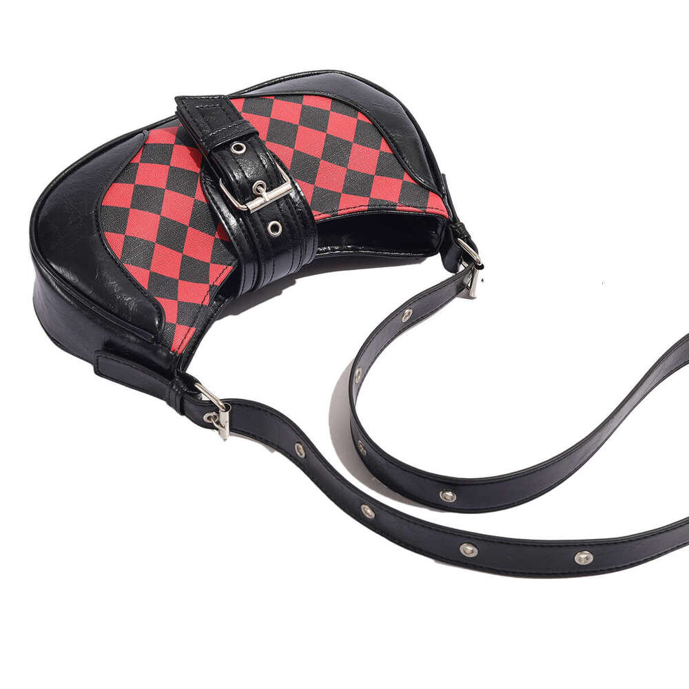 South Korean Instagram woman 2024 black and red plaid retro underarm fashion cross-body saddle bag