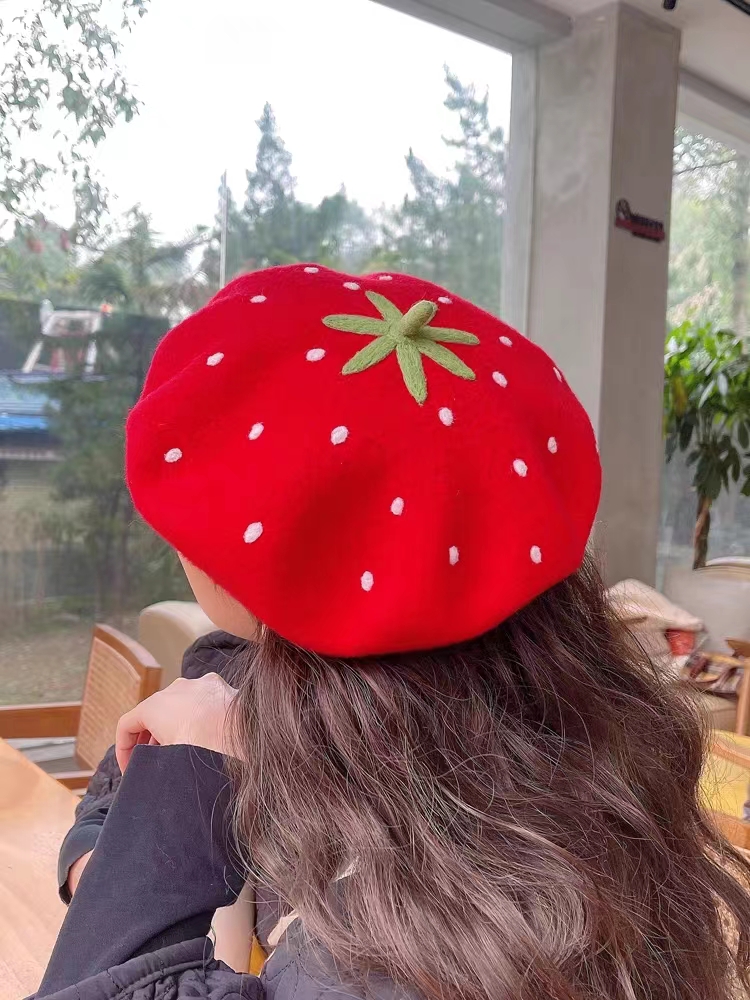 Autumn and Winter 2023 New Handmade Strawberry Beret Fruit Pumpkin Hat Cute Soft Girl Little Leaf Painter Hat Wool Beret 7e0c0