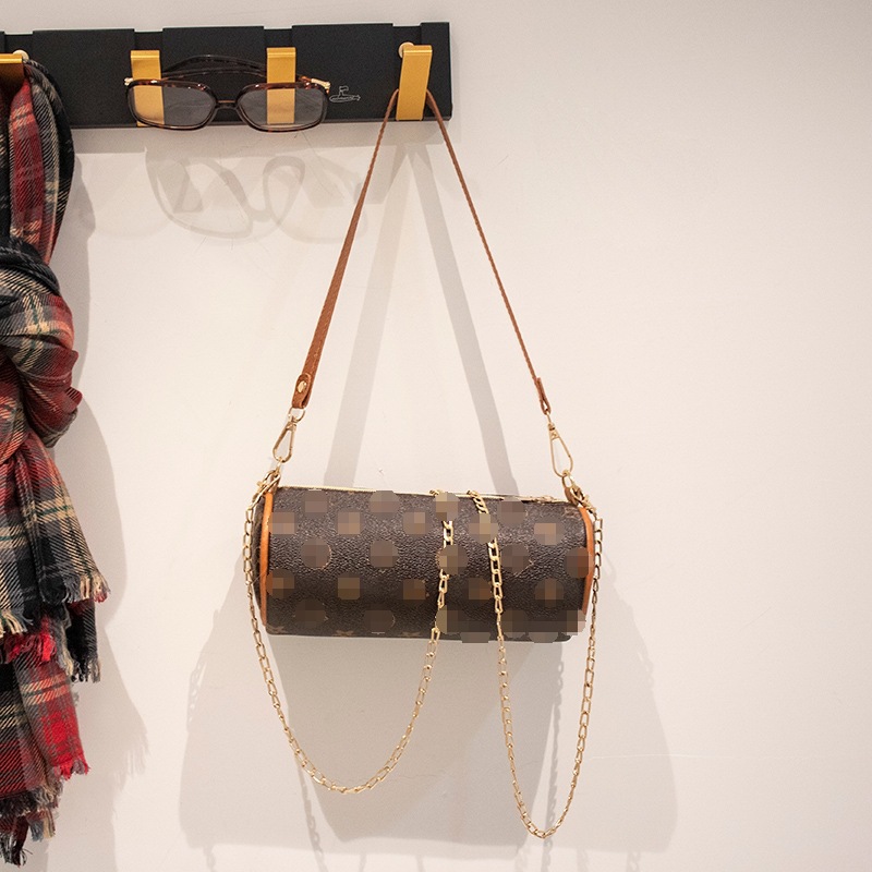 New Vintage Letter Printing Cylinder Bag Elegant and Elegant One Shoulder Crossbody Bag Crossbody Bags for Women