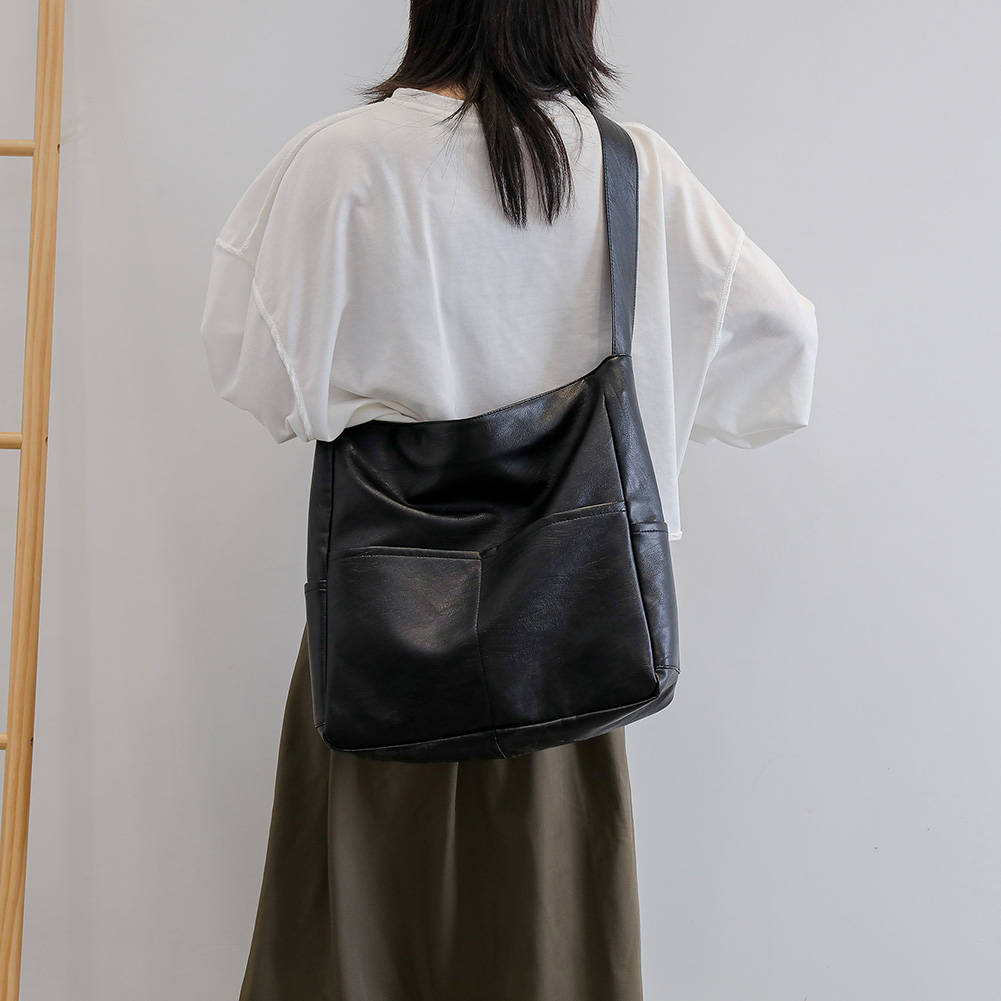 Large Capacity Tote Bag Women's New Trendy Shoulder Bag Simple and Versatile Commuter Bag Fashion Trendy Student Commute Bag
