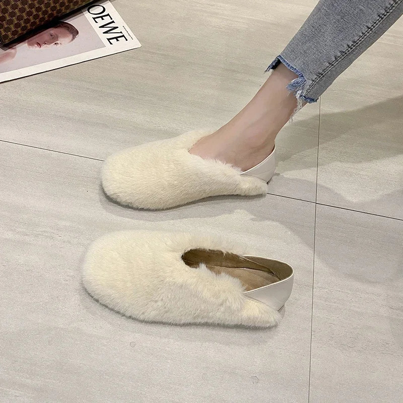 Lambwool Moccasins Womens Winter Cotton Shoes Womens Warm Plush Coat Comfortable Curly Woolen Leather Apartment Womens Large Size 241111