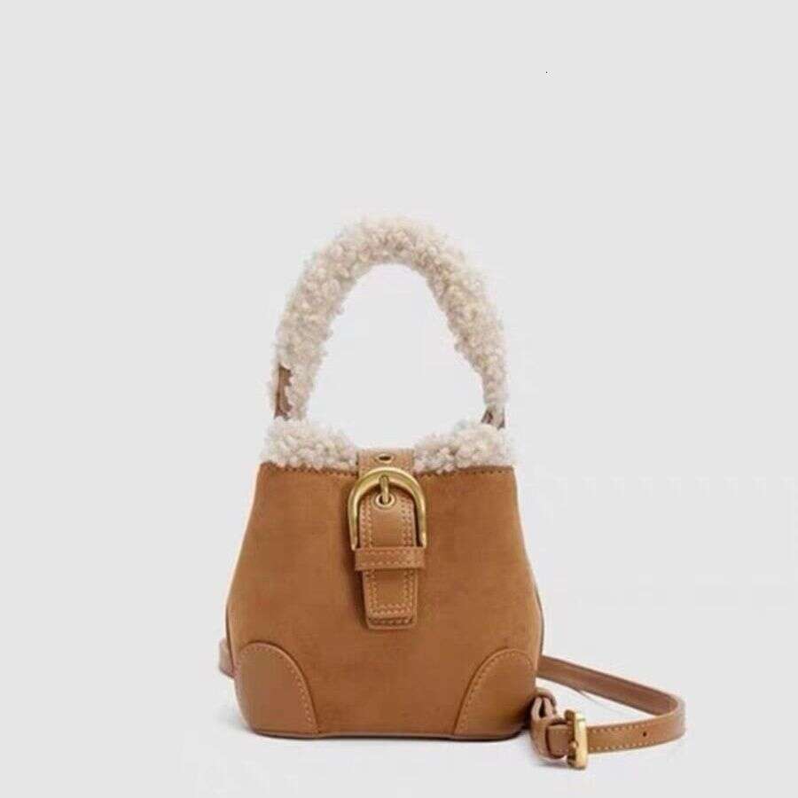 Single Shoulder For Women 2024 New Trendy Autumn And Winter Women's Casual Versatile Atmosphere With Fur Edge Handheld Crossbody Bag