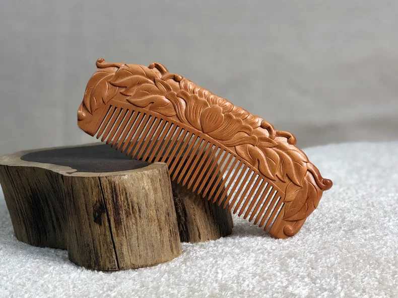 Natural peach wood comb handmade decoration carved patterns scalp health comb hollow portable girl gift massage hair comb W241112