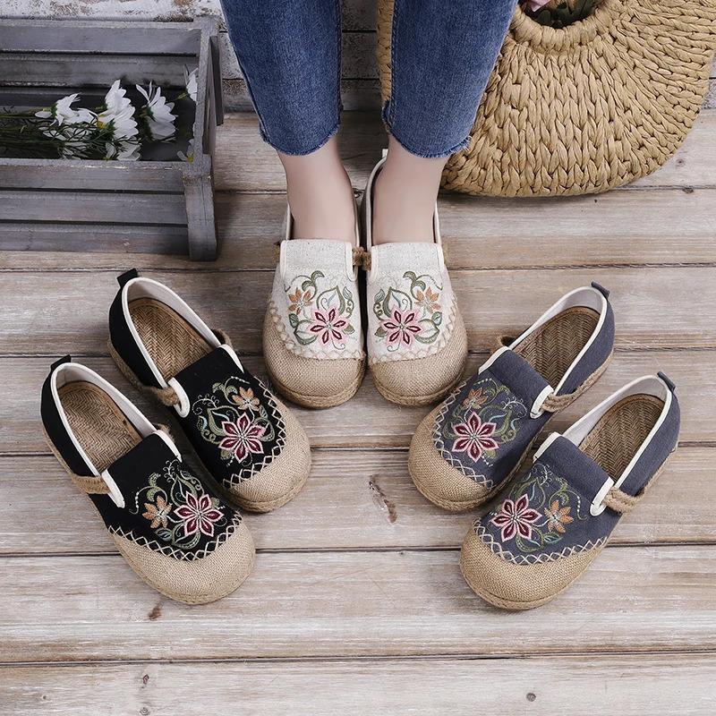 Floral embroidery womens linen canvas slippers comfortable low top add womens inner layer add bohemian shoes 241111