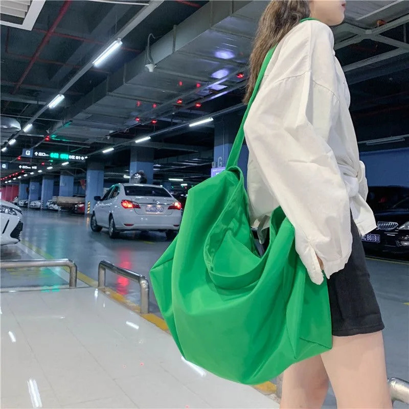 High quality casual womens handbag large capacity shoulder bag waterproof canvas handbag fashionable handbag model 241111