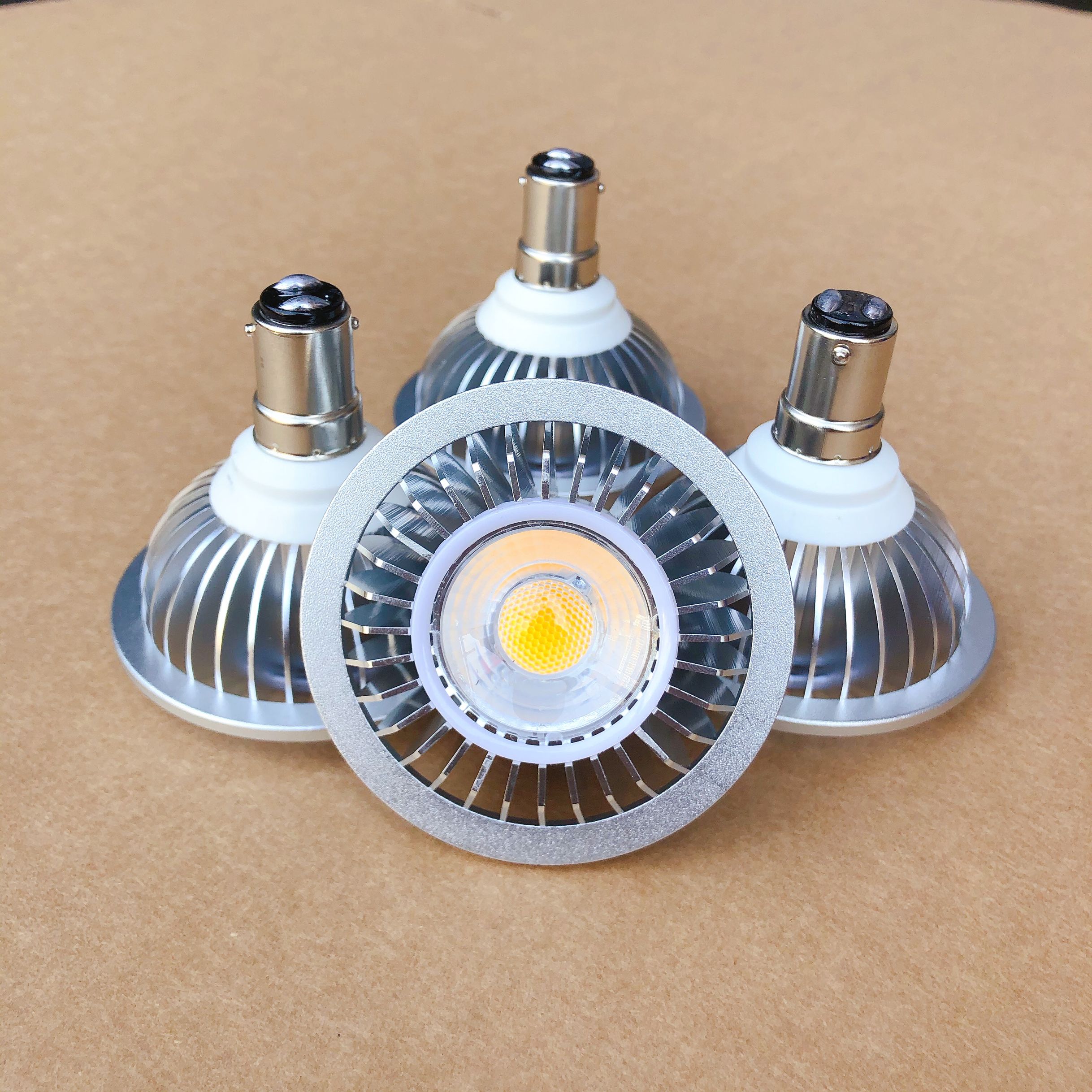 AR70 LED Spotlight Dimmable 7W COB BA15D LED Bulb Lamp Spot Light AC85-265V DC12V LED Bulb Light for Home Commerical Lighting