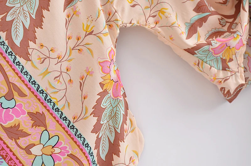 Boho Queens Vintage Floral Print Sashes Short Kimono Women Fashion V Neck Batwing Sleeves Ladies Beach Robe Cover-ups 240407