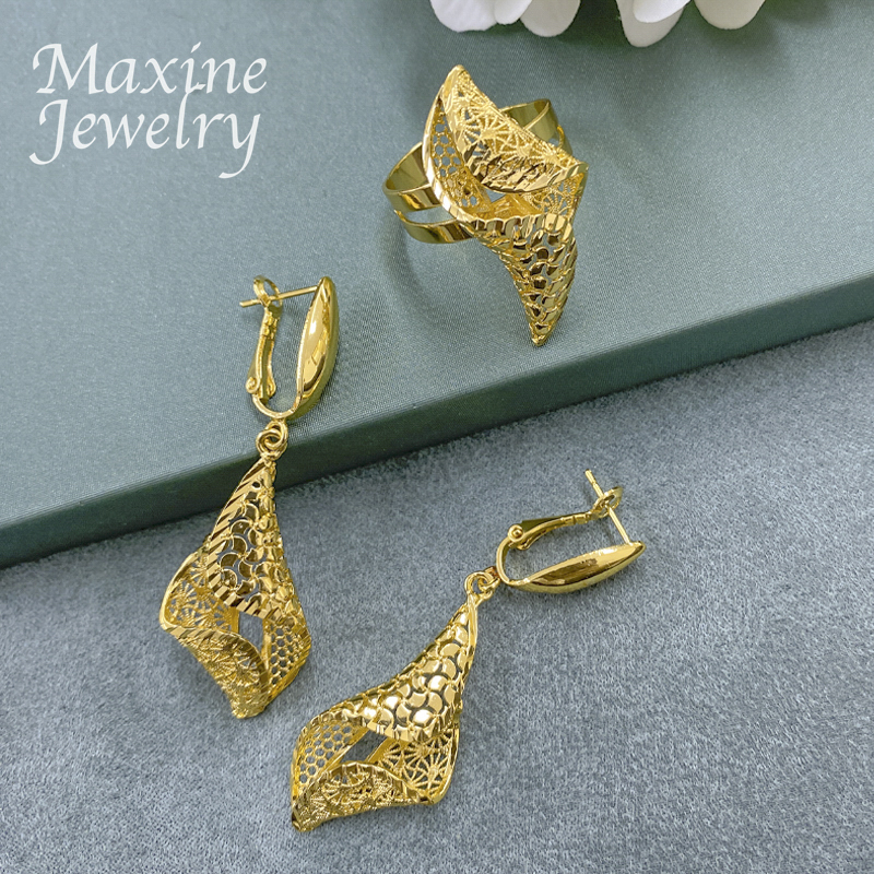 Golden Dubai 18K Gold Plated Jewelry Set for Women African Necklace Earring Bracelet Ring Luxury Party Nigerian Wedding Gifts