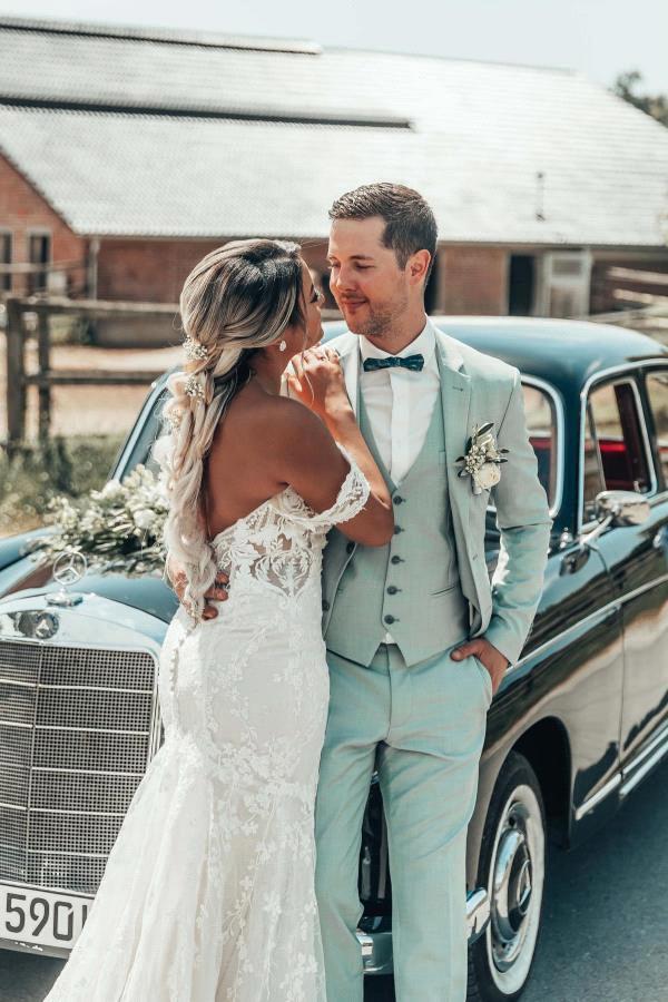 Graceful Lace Mermaid Wedding Dresses 2024 Summer New Sexy Sweetheart Off Shoulder Appliques Lace Backless Bridal Gowns Plus Size Robes BC18590