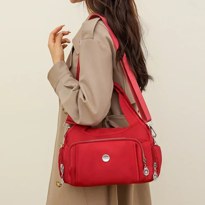 Winter High Quality Womens Bag Selling Youth Trend Versatile One Shoulder Crossbody Fashion Casual Handbag 241111