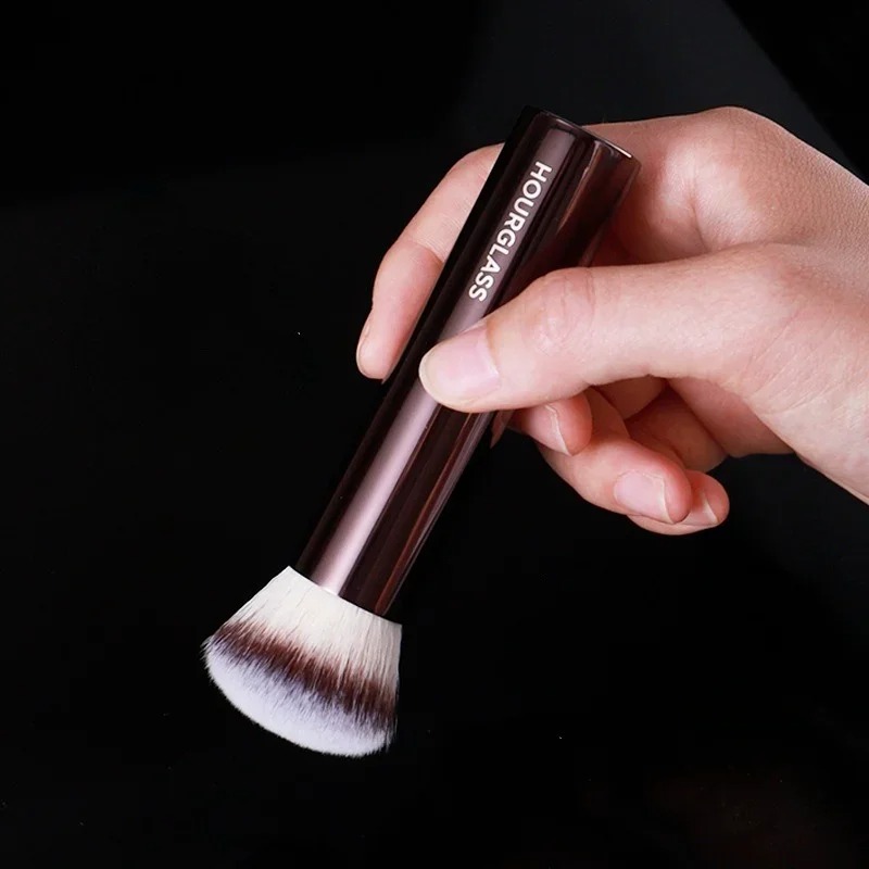 new 1Pcs Makeup Brushes Blush Professional Powder Brush Foundation Eyeshadow Eyebrow Eyeliner Highlighter Bronzer Brush Beauty Tools Makeup z250527IA0