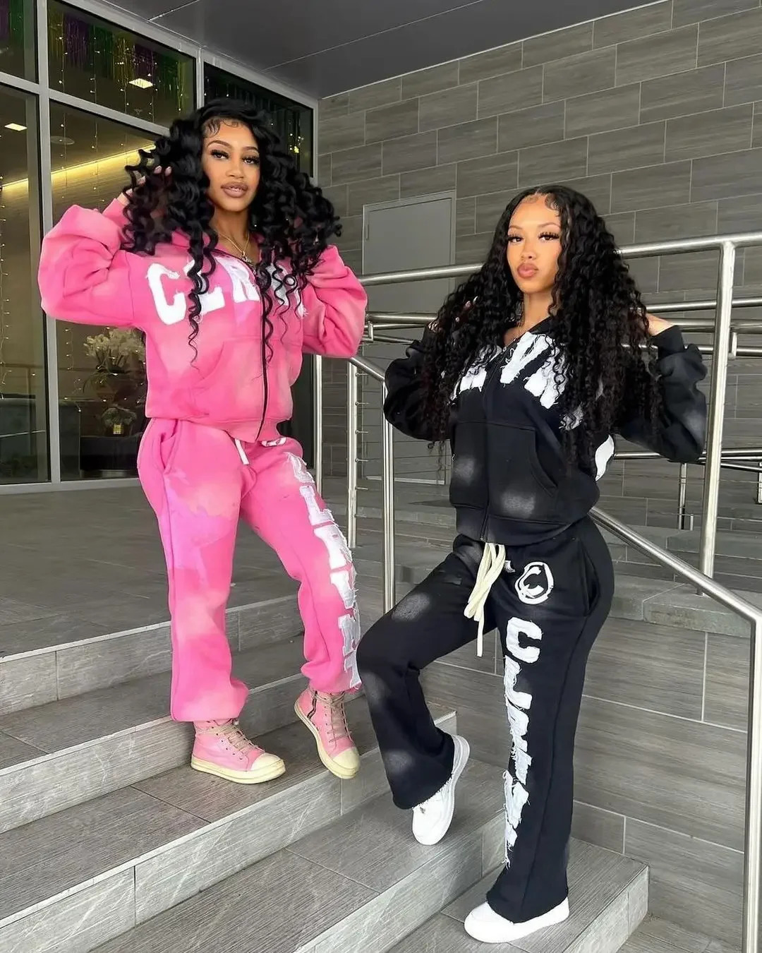 American High Street Hip-Hop Letter Patch Embroidery Oversized Pink Zipper Hoodie Womens Y2K Harajuku Gothic Couple Sweatshirt 241111