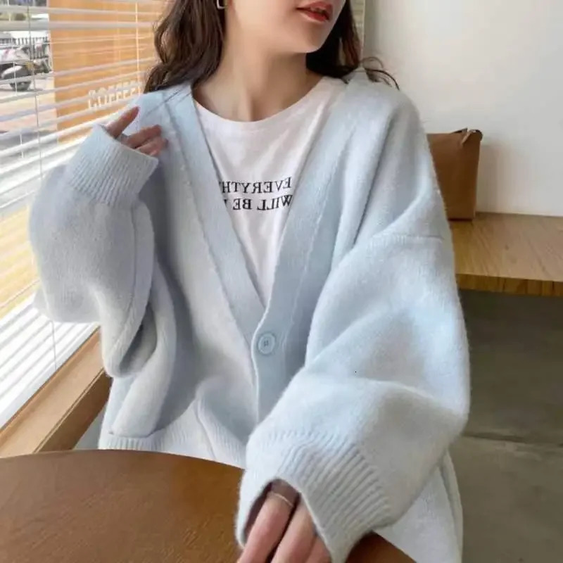 2023 Autumn Winter Women Cardigan Sweater Blue Knitted Tops Buttoned Up Elegant Vneck 241111