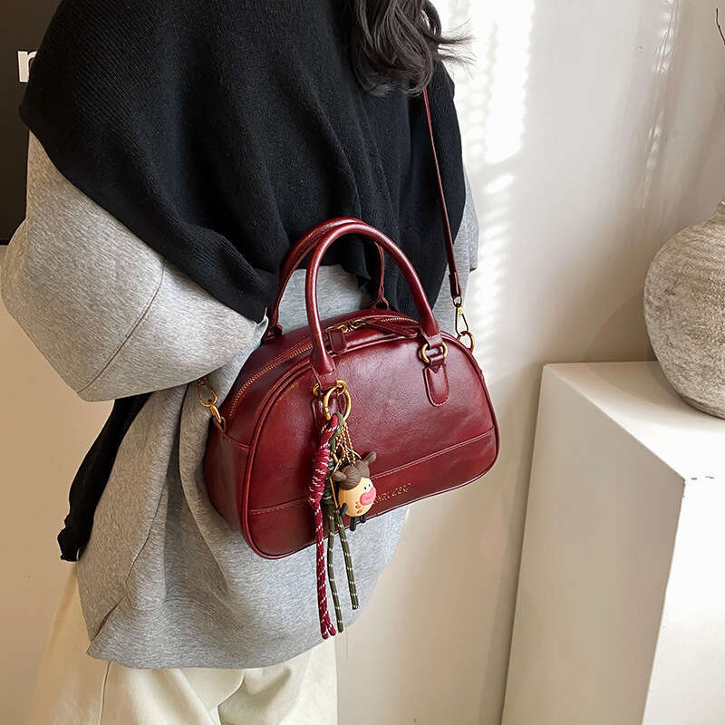 American Bowling For Women 2024 Autumn/Winter New Fashionable And Versatile Handheld Casual Commuter Crossbody Bag