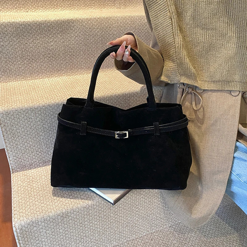 Vintage Suede er Womens Tote Bag Autumn Winter Ladies Handbag Belt Buckle Large Capacity Female Underarm Bags 241111