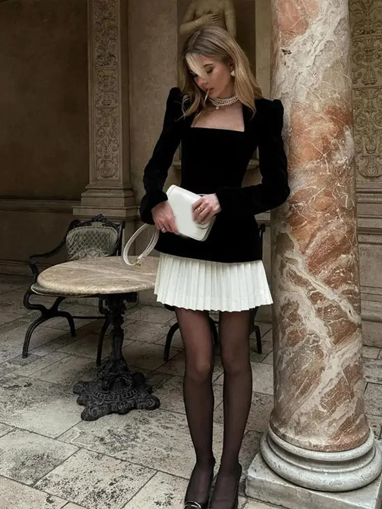 Elegant velvet high waisted patchwork mini dress fashionable womens square neckline long sleeved dress autumn and winter womens fashionable party dres