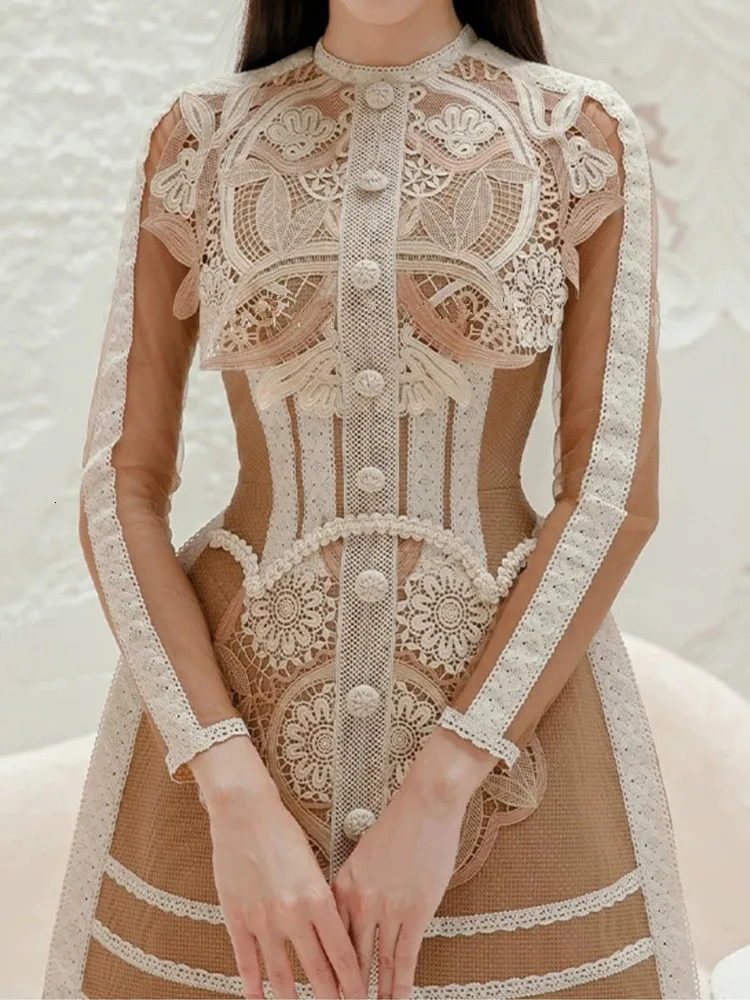 High Quality Luxury Design Vintage Lace Patchwork Runway Dress Womens Mesh Long Sleeve Elegant Dresses Female Clothing