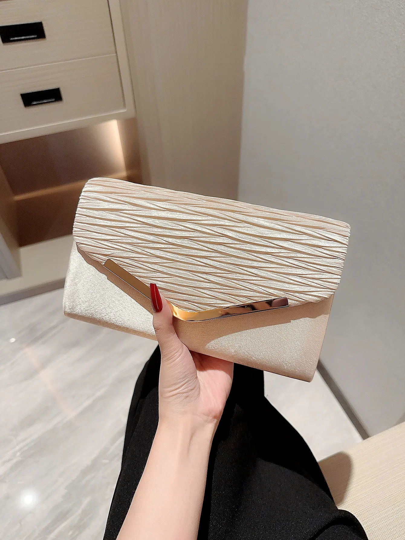 Quality handbag small Dinner Bag Diamond Wedding Square Chain Shoulder Fashion Handbag Shiny Evening Clutch Bags 241112