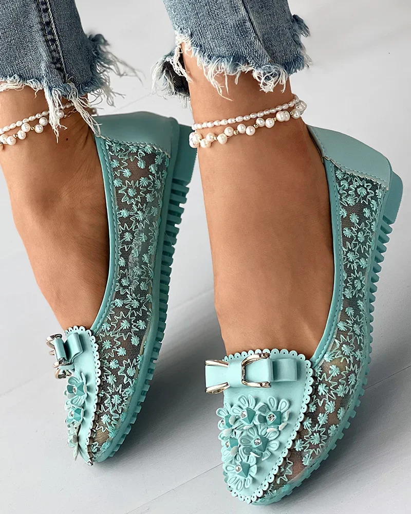 Summer Breathable Solid Color Vulcanized Shoes Flower Embroidered Bow Loafers Womens Anti Slip Flower Sports Shoes Chaussure Womens 241111