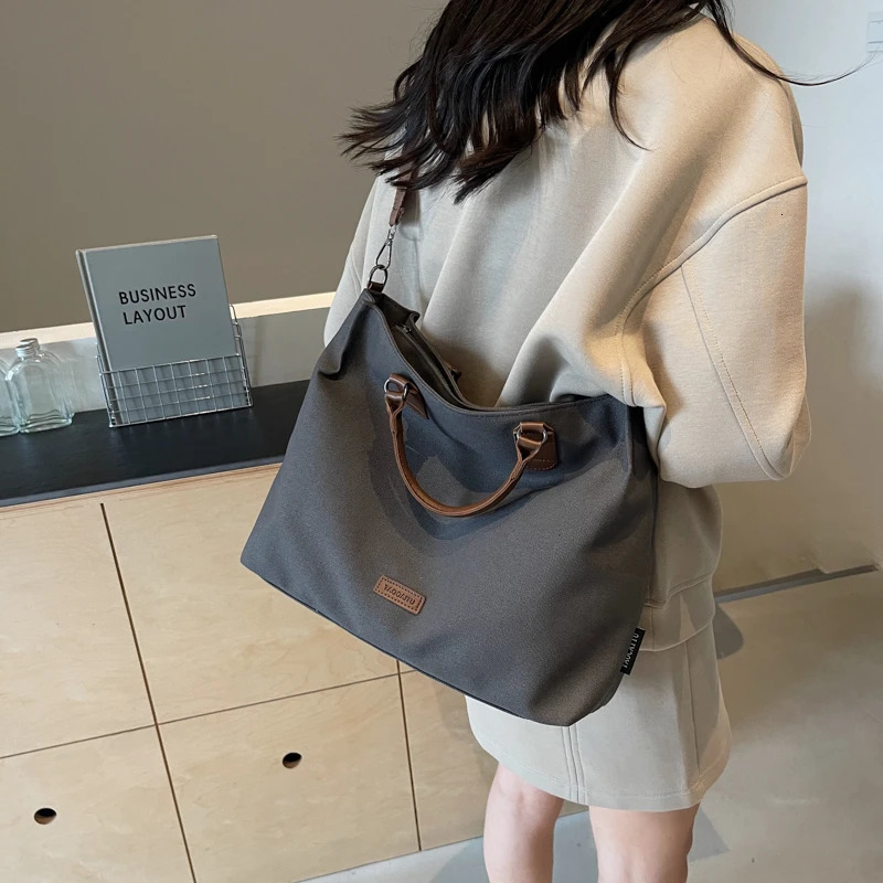 Large capacity canvas shoulder bag selling basic style Communicating Crossbody Bags sewing thread womens handbag 241111