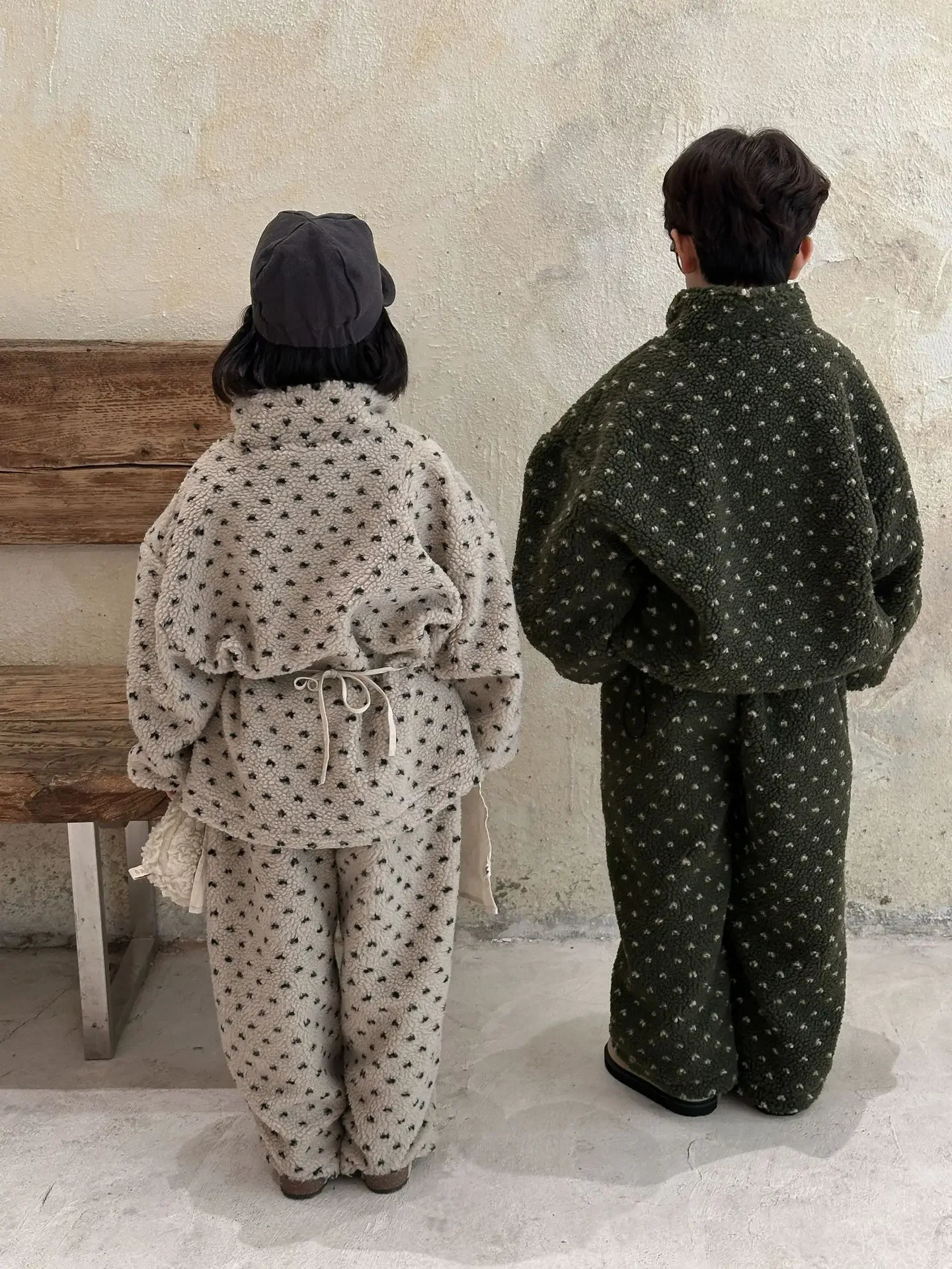 4565 Buy 2pcs Wholesale Childrens Clothing Set 2024 Winter Boys Suit Zipper CoatPant Polar Fleece Girls Two Piece Suit 241112